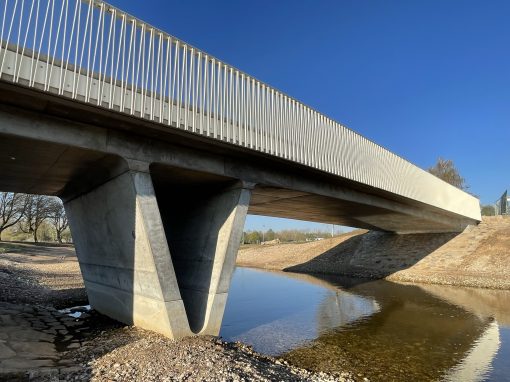 Brücke am Donauzusammenfluss